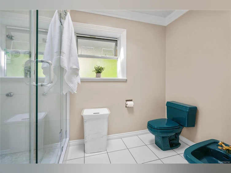 948 Boulderwood Rise, Saanich, BC, V8Y 3G5 - 29