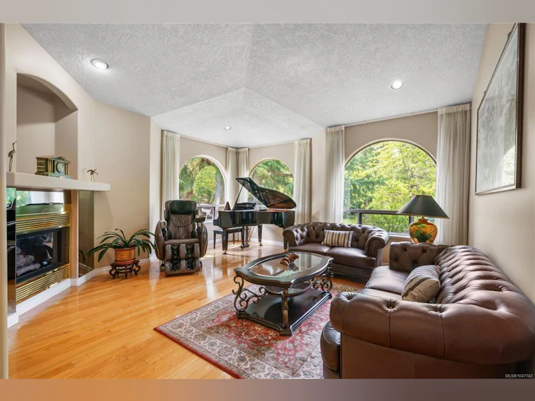 948 Boulderwood Rise, Saanich, BC, V8Y 3G5 - 4