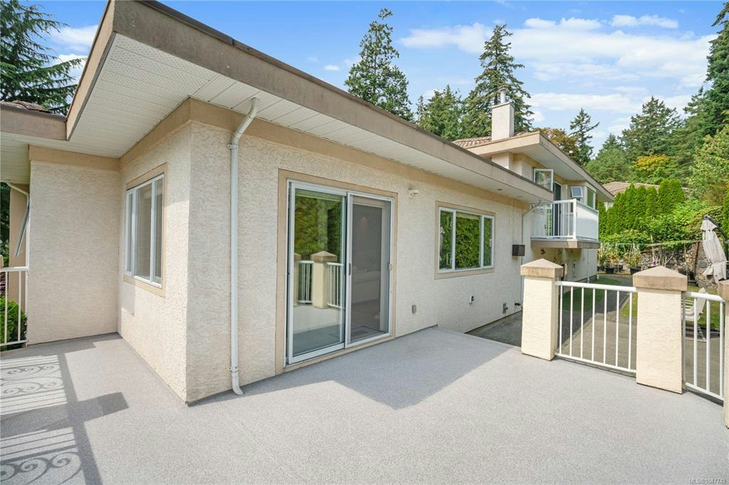 948 Boulderwood Rise, Saanich, BC, V8Y 3G5 - 18