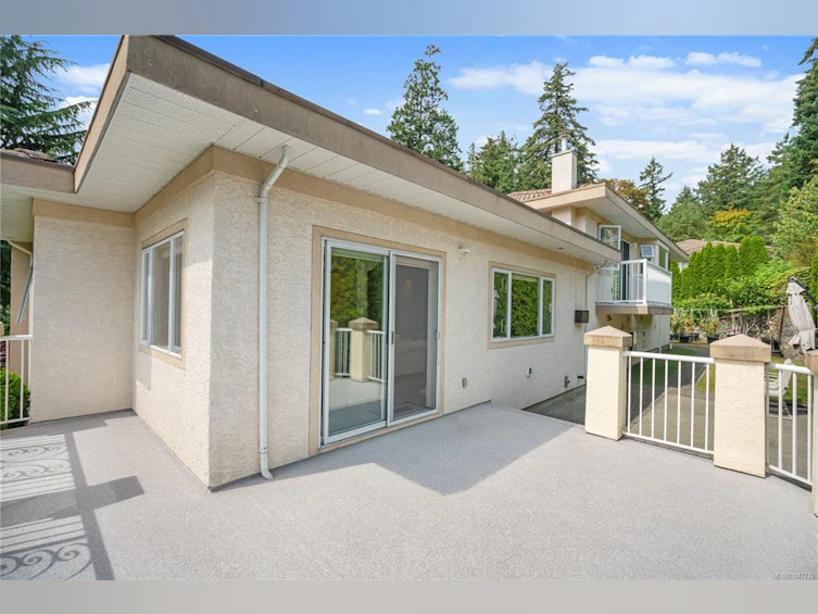 948 Boulderwood Rise, Saanich, BC, V8Y 3G5 - 18