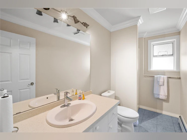 948 Boulderwood Rise, Saanich, BC, V8Y 3G5 - 50