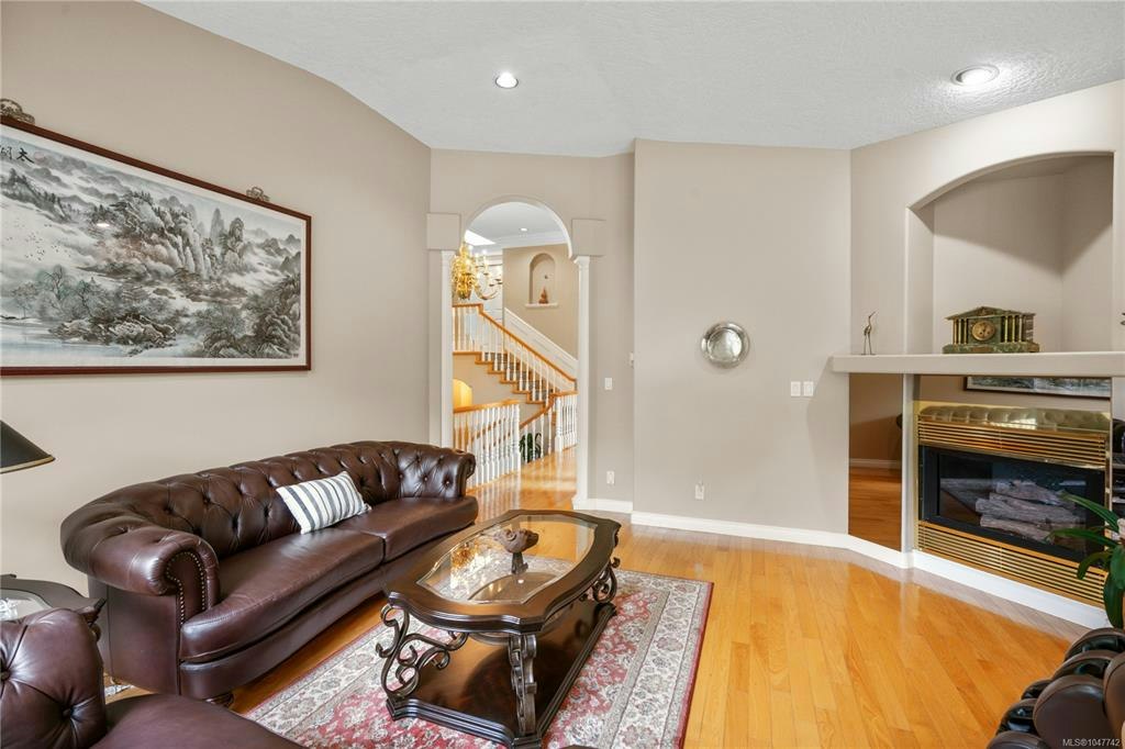 948 Boulderwood Rise, Saanich, BC, V8Y 3G5 - 6