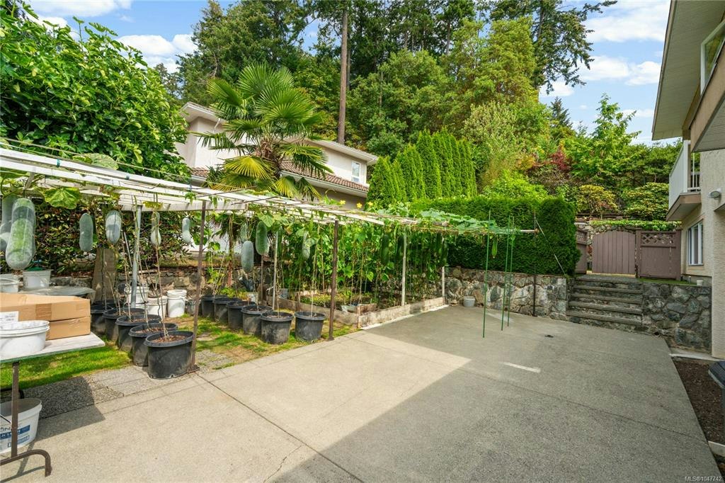 948 Boulderwood Rise, Saanich, BC, V8Y 3G5 - 66