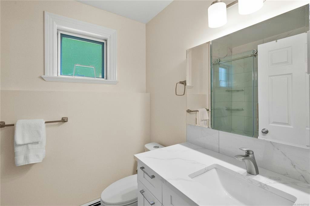 948 Boulderwood Rise, Saanich, BC, V8Y 3G5 - 54