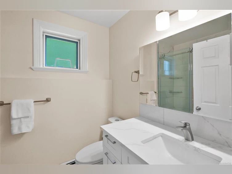 948 Boulderwood Rise, Saanich, BC, V8Y 3G5 - 54