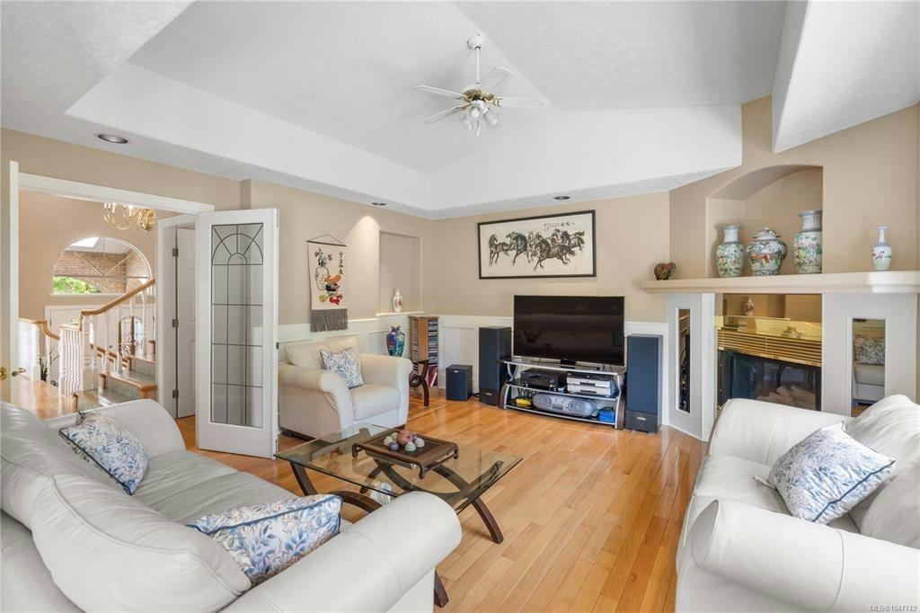 948 Boulderwood Rise, Saanich, BC, V8Y 3G5 - 21