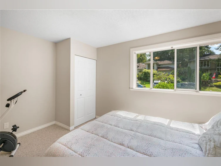 948 Boulderwood Rise, Saanich, BC, V8Y 3G5 - 49