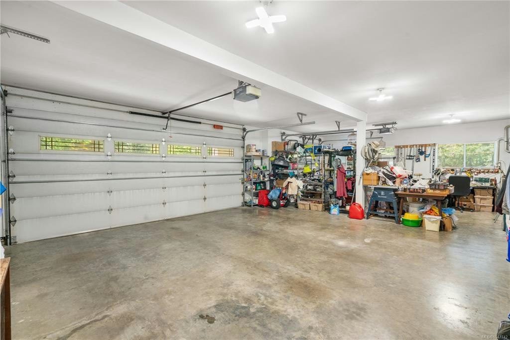 948 Boulderwood Rise, Saanich, BC, V8Y 3G5 - 62
