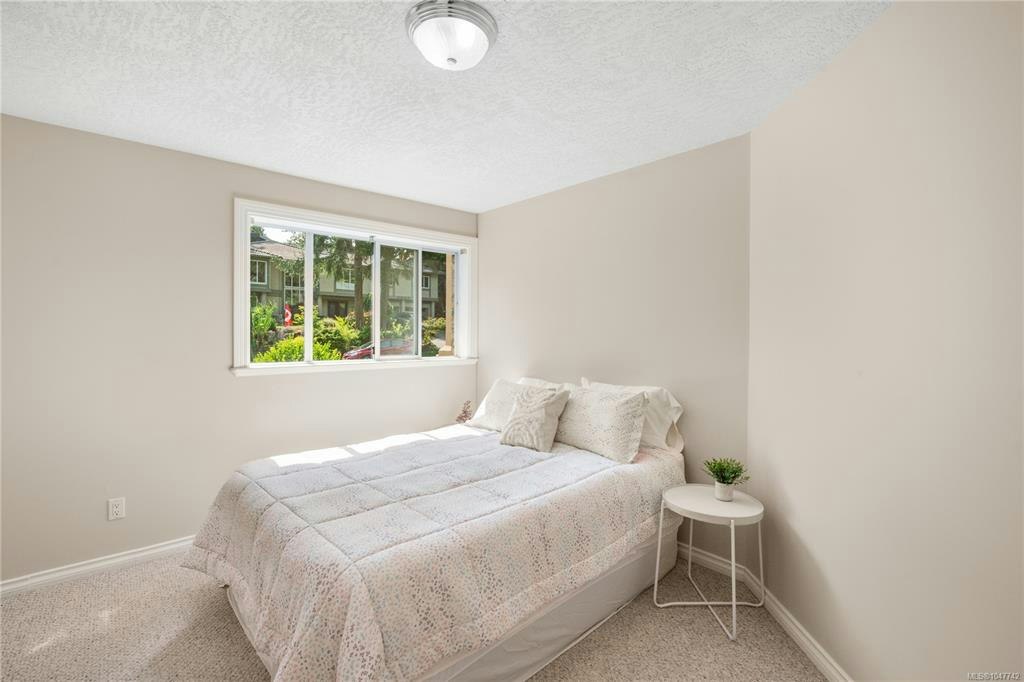 948 Boulderwood Rise, Saanich, BC, V8Y 3G5 - 48