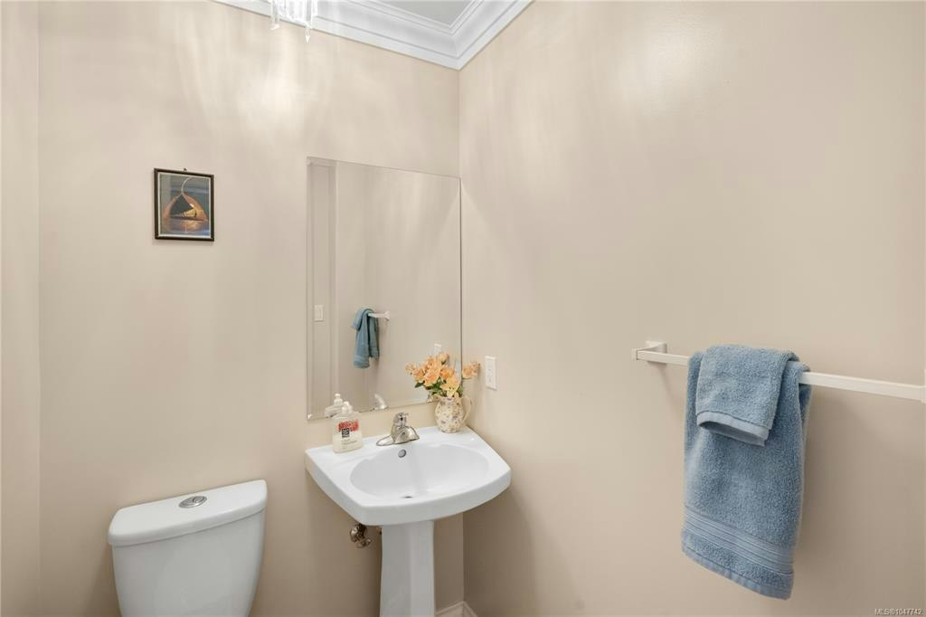 948 Boulderwood Rise, Saanich, BC, V8Y 3G5 - 57