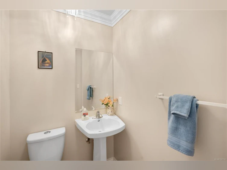 948 Boulderwood Rise, Saanich, BC, V8Y 3G5 - 57