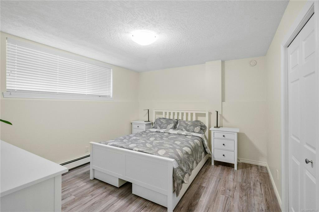 948 Boulderwood Rise, Saanich, BC, V8Y 3G5 - 55