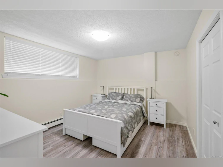 948 Boulderwood Rise, Saanich, BC, V8Y 3G5 - 55