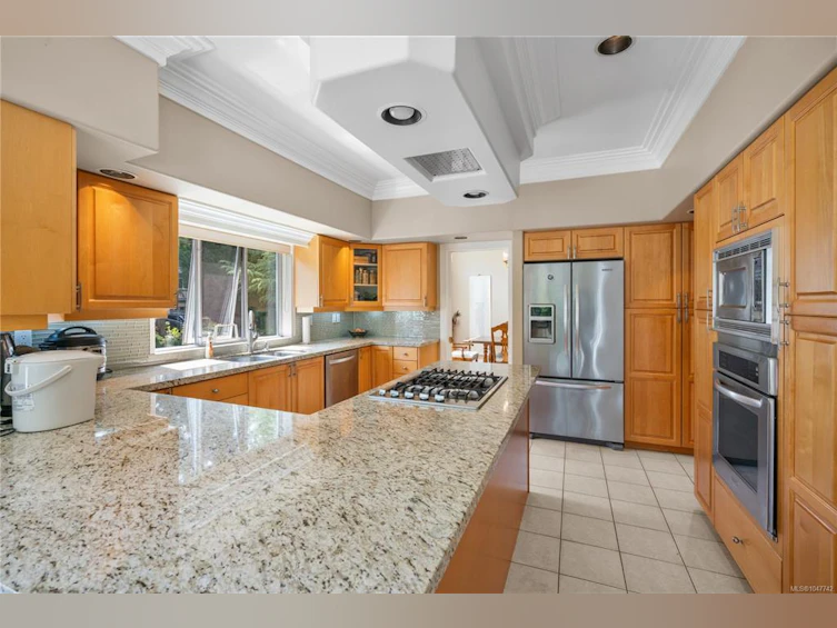 948 Boulderwood Rise, Saanich, BC, V8Y 3G5 - 14