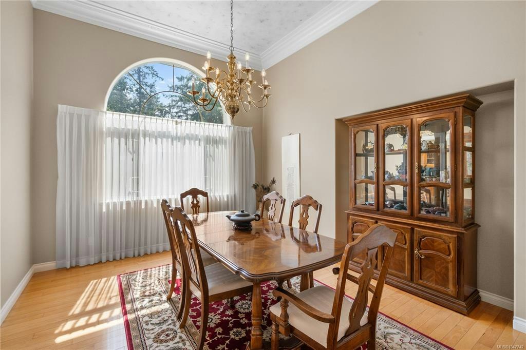 948 Boulderwood Rise, Saanich, BC, V8Y 3G5 - 9