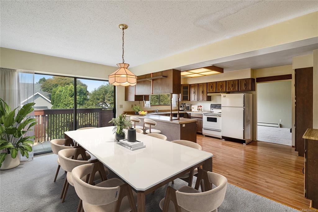 1144 May Street, Victoria, BC, V8V 2S5 - 9
