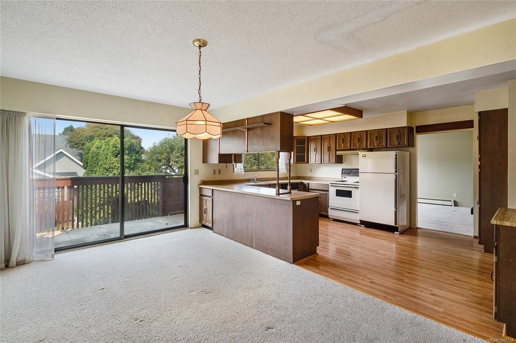 1144 May Street, Victoria, BC, V8V 2S5 - 10