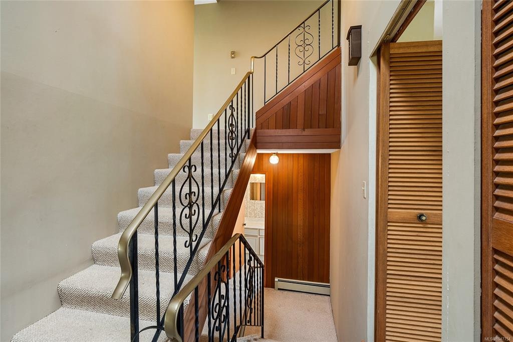 1144 May Street, Victoria, BC, V8V 2S5 - 16