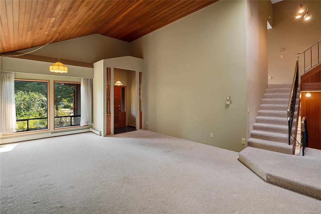 1144 May Street, Victoria, BC, V8V 2S5 - 7