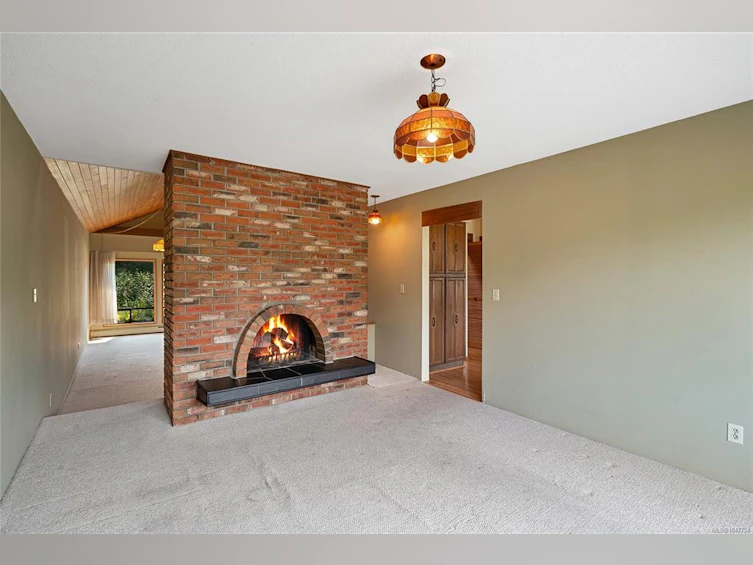 1144 May Street, Victoria, BC, V8V 2S5 - 14