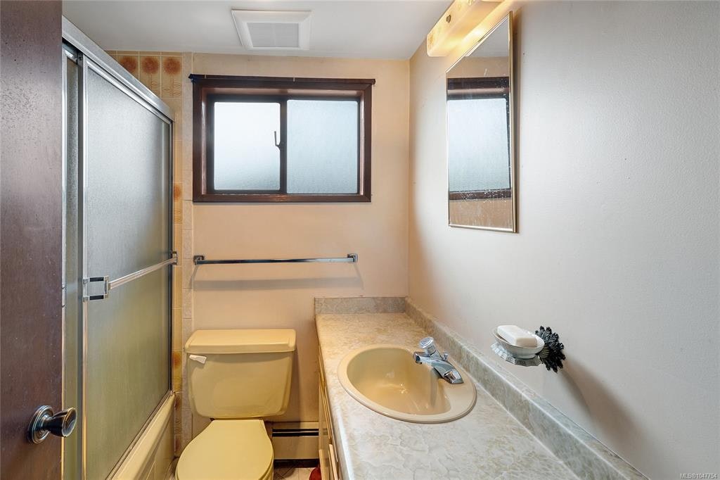 1144 May Street, Victoria, BC, V8V 2S5 - 23