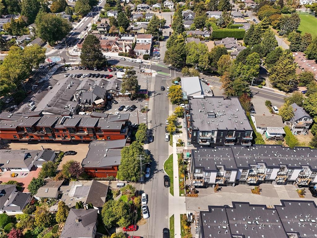 301-2580 Penrhyn Street, Saanich, BC, V8N 1G3 - 43
