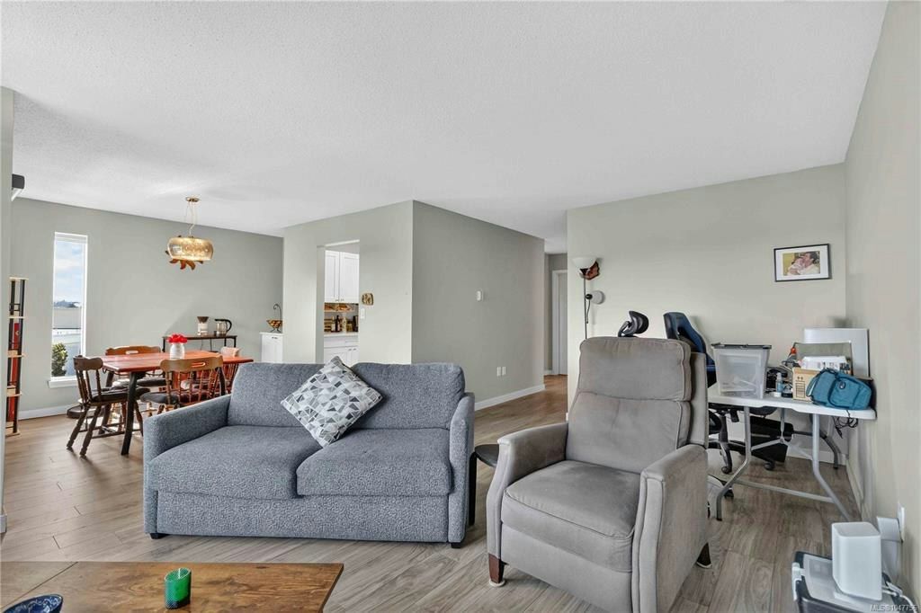 405-103 E Gorge Road, Victoria, BC, V9A 5Z2 - 8