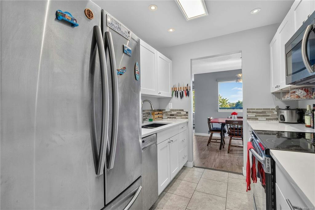 405-103 E Gorge Road, Victoria, BC, V9A 5Z2 - 14