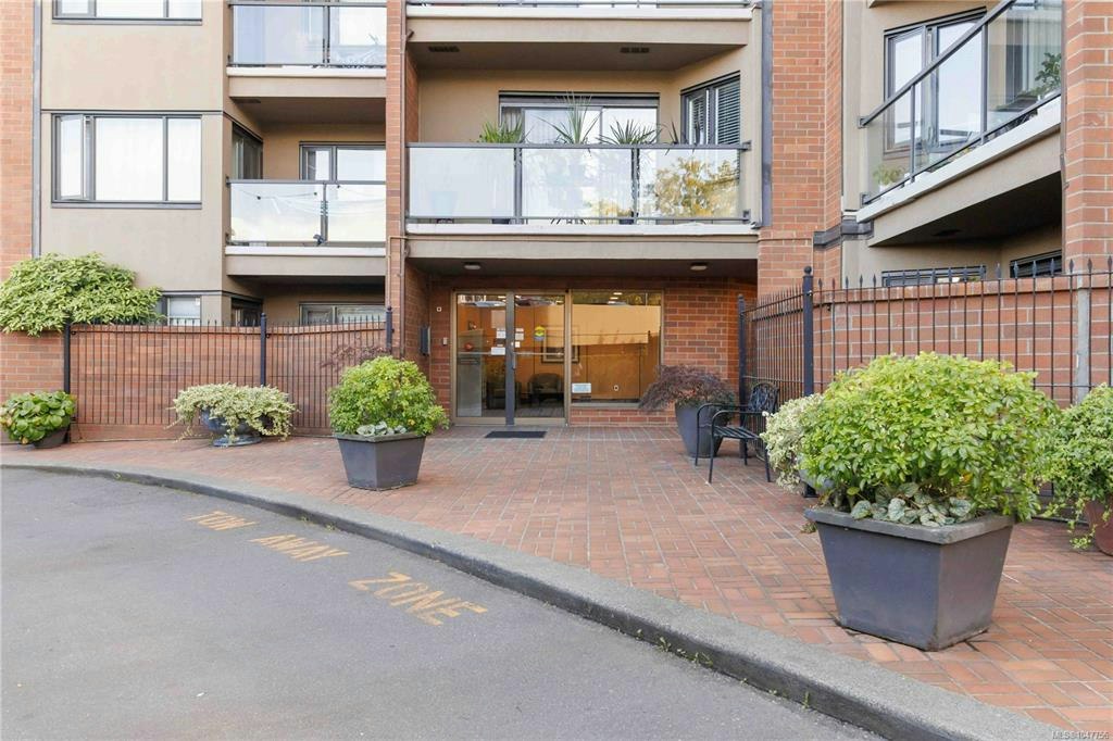405-103 E Gorge Road, Victoria, BC, V9A 5Z2 - 3