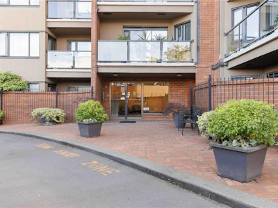 405-103 E Gorge Road - 3