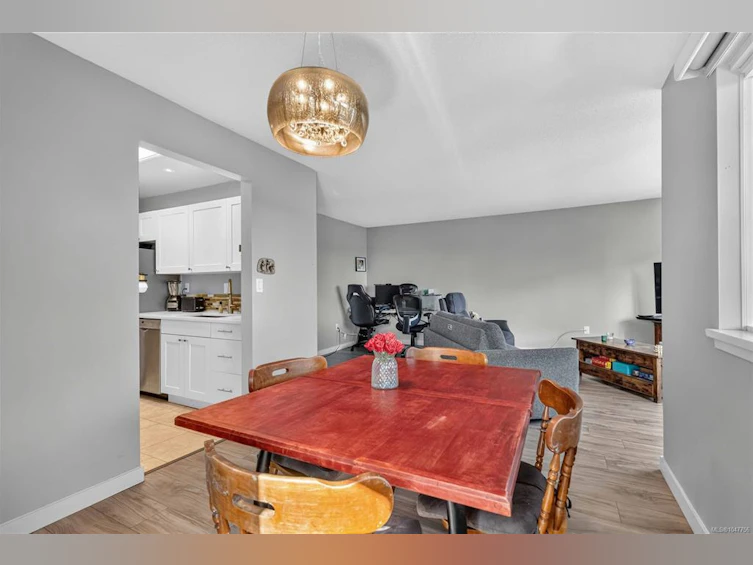 405-103 E Gorge Road, Victoria, BC, V9A 5Z2 - 11