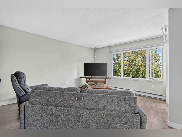 405-103 E Gorge Road, Victoria, BC, V9A 5Z2 - 6