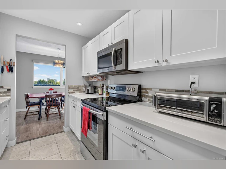 405-103 E Gorge Road, Victoria, BC, V9A 5Z2 - 15