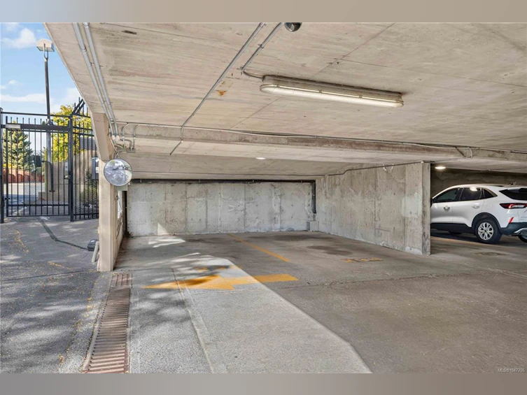 405-103 E Gorge Road, Victoria, BC, V9A 5Z2 - 27
