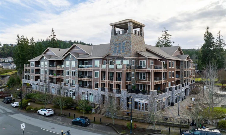 211-1325 Bear Mountain Pkwy
