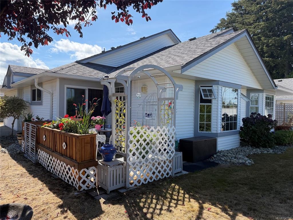 4-305 Blower Road, Parksville, BC, V9P 2L1