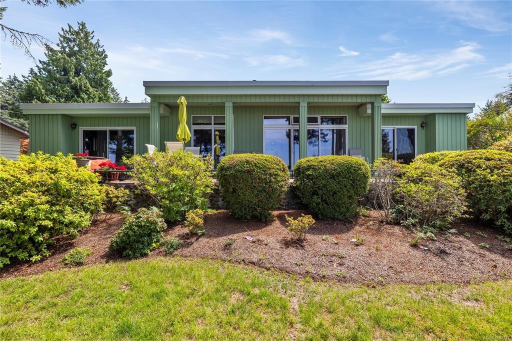 489 Bayview Terrace, Qualicum Beach, BC, V9K 1G3
