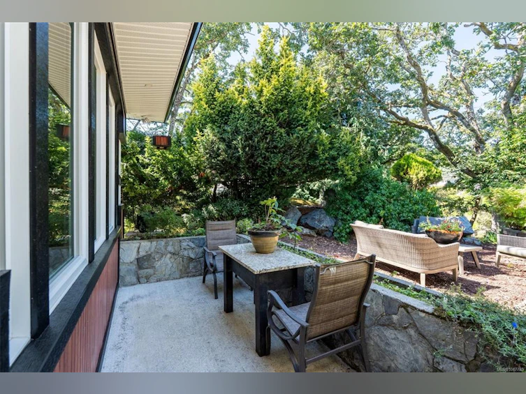 1219 Old Esquimalt Road, Esquimalt, BC, V9A 4X7 - 41