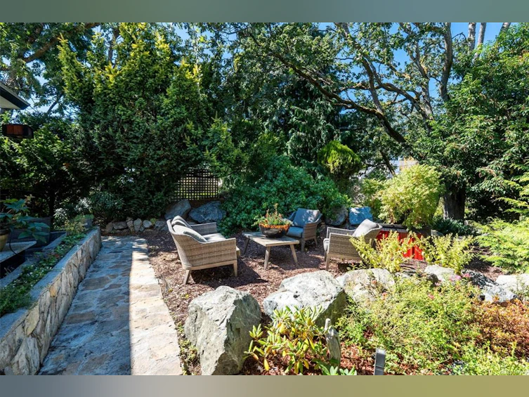 1219 Old Esquimalt Road, Esquimalt, BC, V9A 4X7 - 43