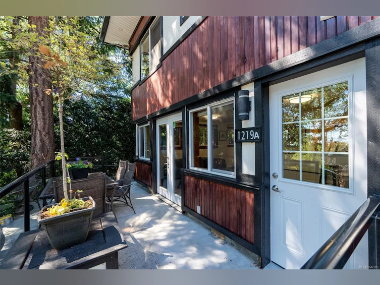 1219 Old Esquimalt Road, Esquimalt, BC, V9A 4X7 - 30