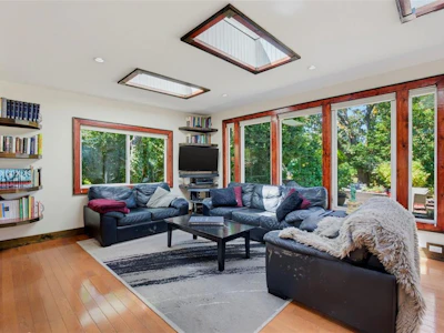 1219 Old Esquimalt Road - 3