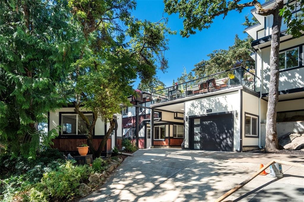 1219 Old Esquimalt Road, Esquimalt, BC, V9A 4X7 - 29