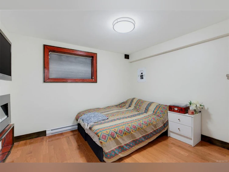 1219 Old Esquimalt Road, Esquimalt, BC, V9A 4X7 - 23