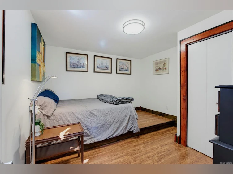 1219 Old Esquimalt Road, Esquimalt, BC, V9A 4X7 - 36