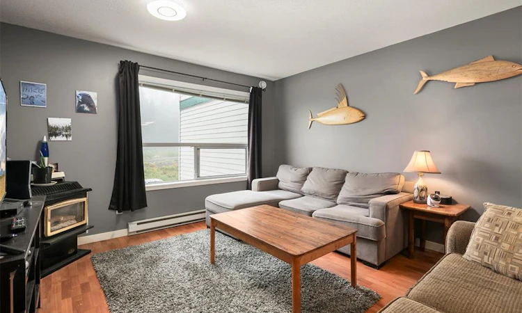 205-1105 Henry Road