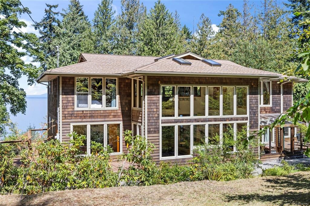 2185 Widgeon Road, Qualicum Beach, BC, V9K 1Y8