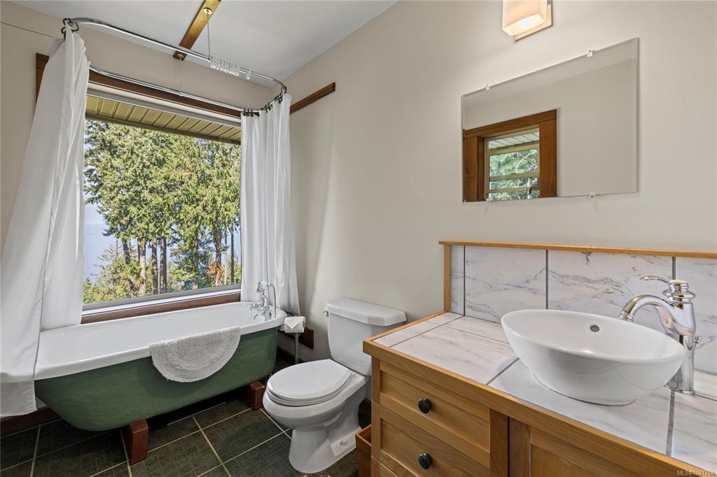 2185 Widgeon Road, Qualicum Beach, BC, V9K 1Y8 - 45