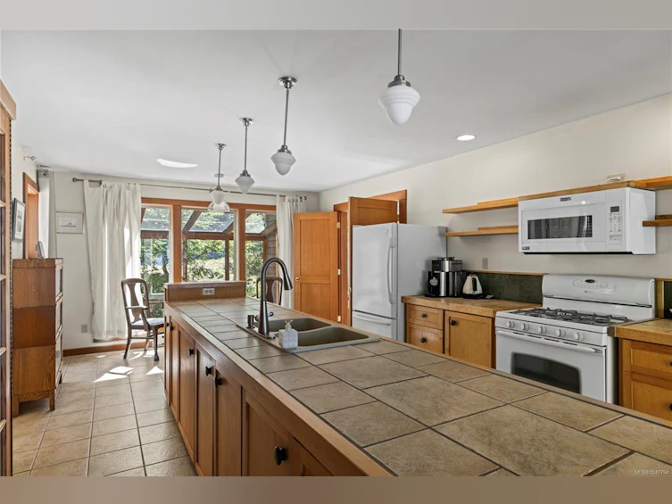 2185 Widgeon Road, Qualicum Beach, BC, V9K 1Y8 - 21