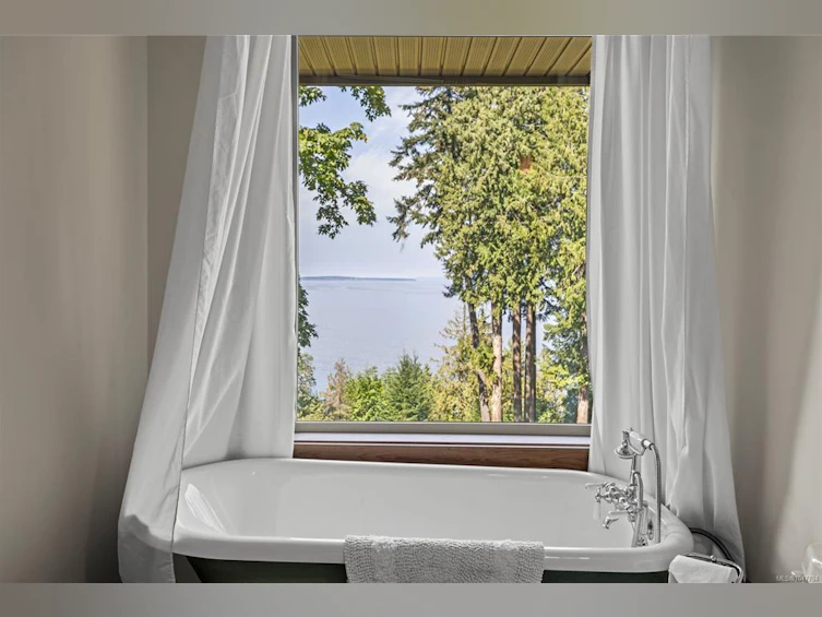 2185 Widgeon Road, Qualicum Beach, BC, V9K 1Y8 - 46