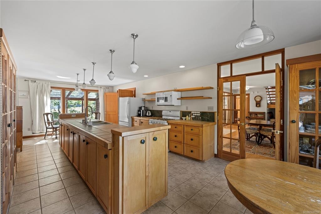 2185 Widgeon Road, Qualicum Beach, BC, V9K 1Y8 - 22